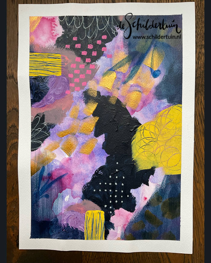 foto van abstract schilderwerk Warm Gold 3 op papier