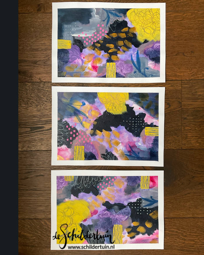 foto met 3 abstracte schilderijen Warm Gold mixed-media op papier